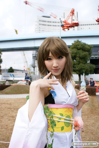 Illustration for article titled More Cosplayers To Poke Your Eyes Out
